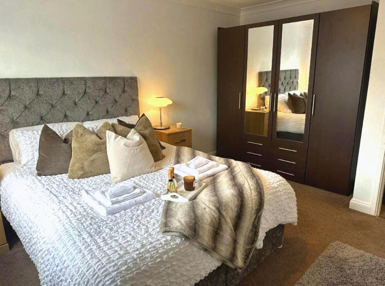 The Chorlton Retreat - Double Bedroom, Free Parking Манчестер Экстерьер фото