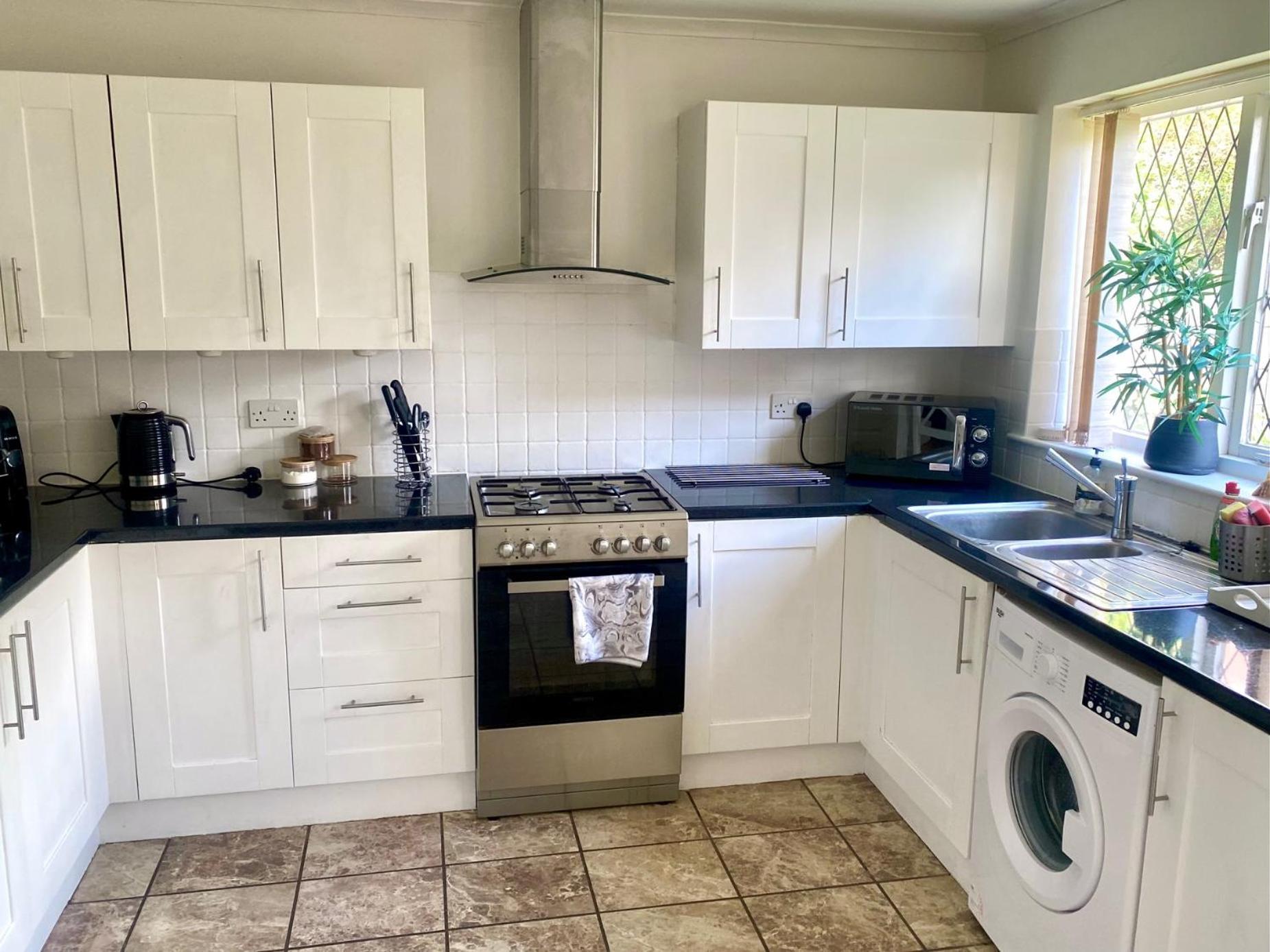 The Chorlton Retreat - Double Bedroom, Free Parking Манчестер Экстерьер фото